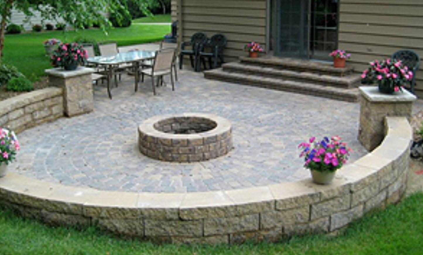 Retaining Wall- Decorative Concrete Block